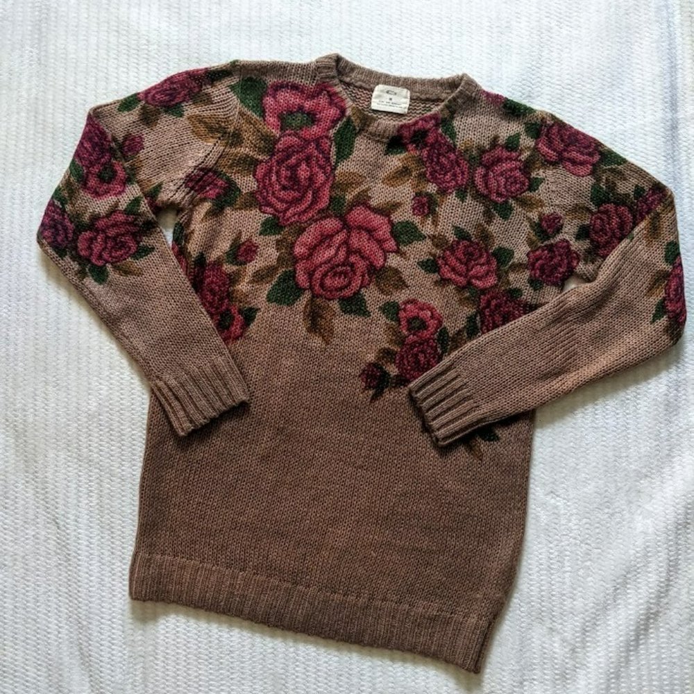 Roses Knit Crewneck Sweater from Urban Outfitters - Size M